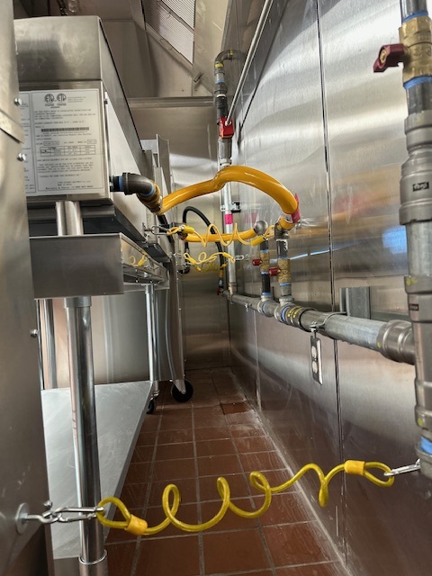Commercial appliance hookups and valves